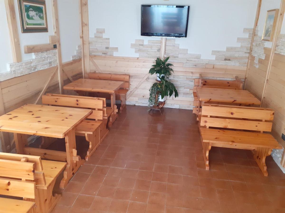 קאבדג'ו Hotel Aurora מראה חיצוני תמונה